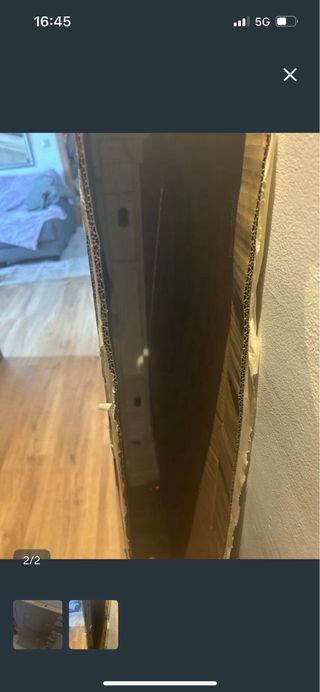 Caja TV Samsung QLED 43 pulgadas