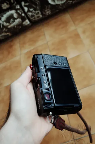 Fujifilm X-E4 + Accesorios