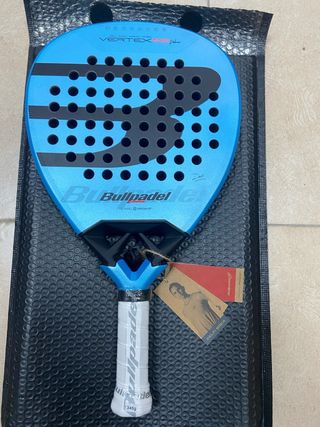 Pala Bullpadel Vertex 05 Woman - Delfi Brea