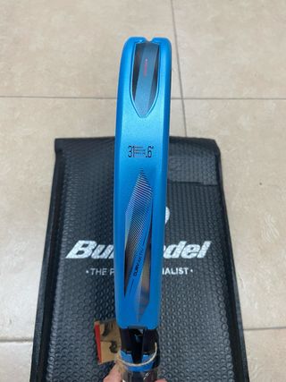 Pala Bullpadel Vertex 05 Woman - Delfi Brea
