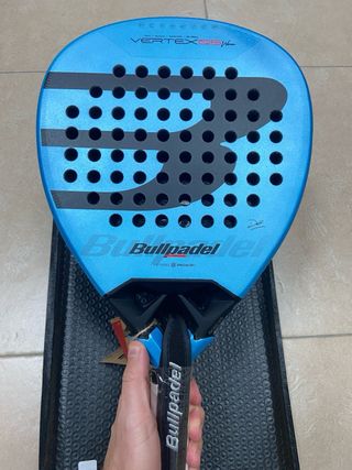 Pala Bullpadel Vertex 05 Woman - Delfi Brea