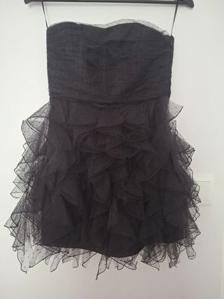 Vestido corto Zara negro volantes tul