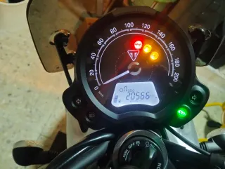 Triumph Street Twin 2019 - 20566 km