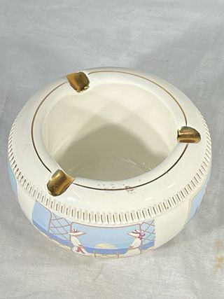 Cenicero de porcelana italiana. V4