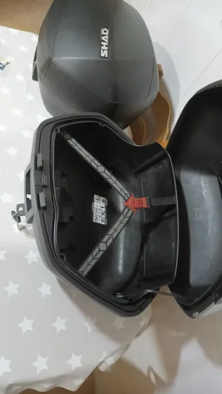 Maleta Moto Shad 45L Semi Nueva