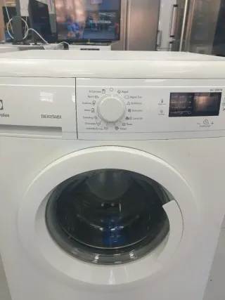 Lavadora marca Electrolux 8kg