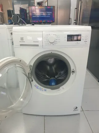 Lavadora marca Electrolux 8kg