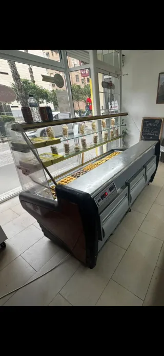 Vitrina Pastelería 2 Metros