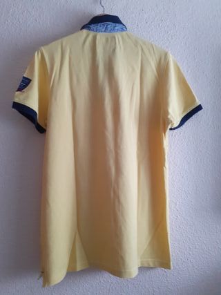 Polo Lion of Porches amarillo