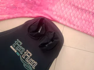 Cola de sirena y aleta para nadar