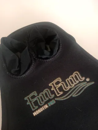 Cola de sirena y aleta para nadar