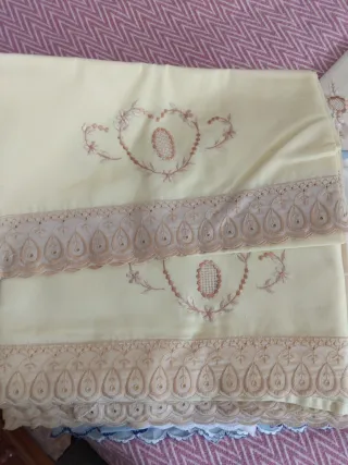 Juegos de Cama Antiguos Bordados