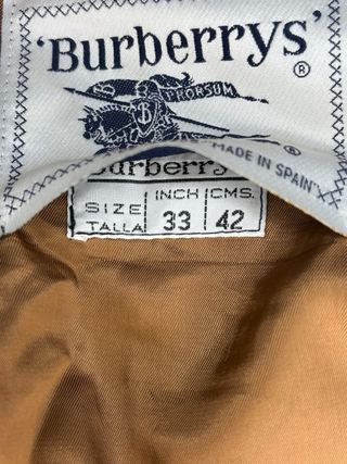 Abrigo Burberrys vintage cuello cuero