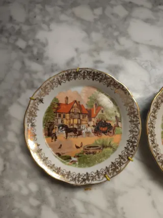 Piatti decorativi vintage