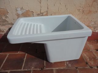 PILA DE LAVAR ROCA