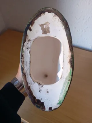 Figura de patos pintada a mano
