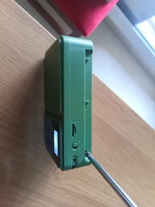 Radio DAB+ P11, color verde.