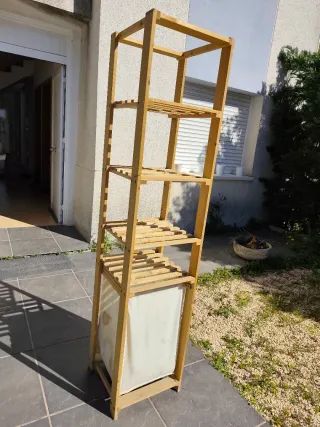 Mueble de baño de madera