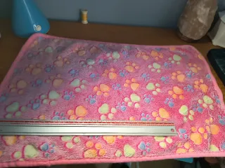 Manta para mascotas con huellas