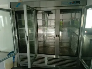 Cámara frigorífica industrial 3 puertas