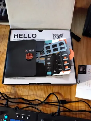 Icon Platform Nano Controladora MIDI/Audio