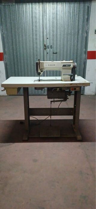 Máquina de Coser Industrial SINGER 591