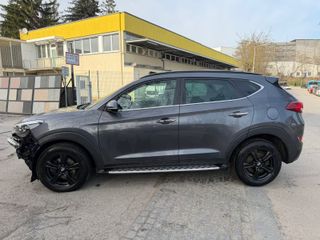 Hyundai TUCSON Premium 4WD