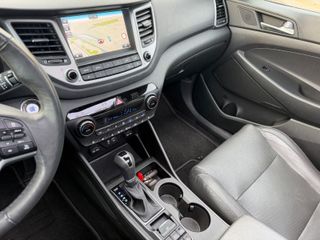 Hyundai TUCSON Premium 4WD