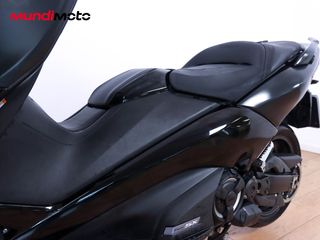 YAMAHA T-MAX 530 SX