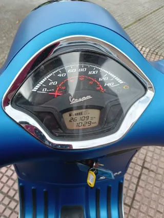 VESPA GTS SUPER 300