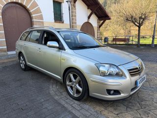Toyota Avensis 2.2 D4D Executive Wagon