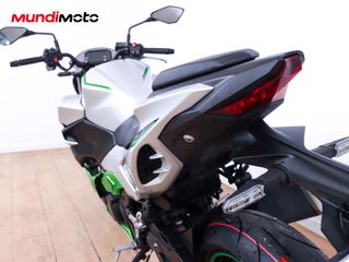 KAWASAKI Z7 HYBRID