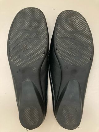 Lote zapatos y zuecos piel