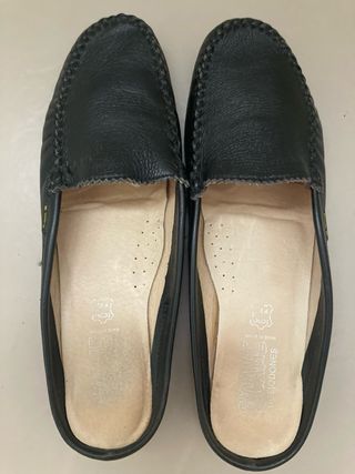 Lote zapatos y zuecos piel