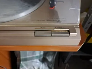 Marantz TT221 Giradischi Beige/Argento