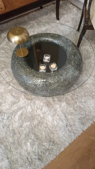 Mesa auxiliar cristal y metal