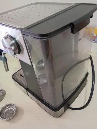 Cafetera Ufesa Monza Táctil 1.6L