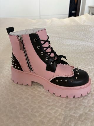 Botas Hot Chocolate Design Rosa y Negro