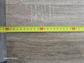 Mesa de comedor de madera vendo por mudanza