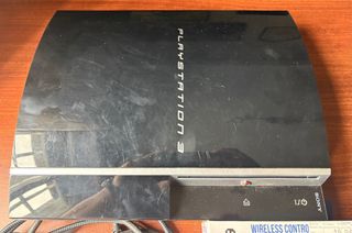 PlayStation 3 500GB + Juegos + 2 mandos