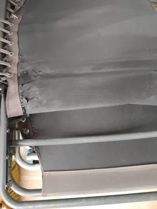 Tumbonas de tela y metal