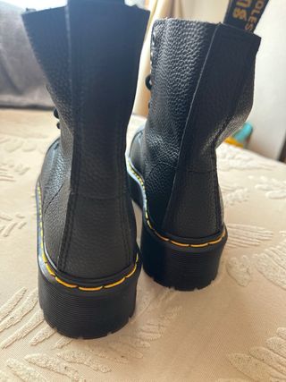 Stivaletti Dr. Martens in pelle taglia 35