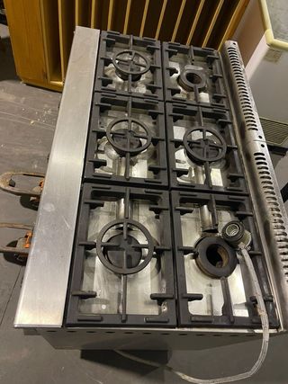 Cocina industrial 6 fuegos