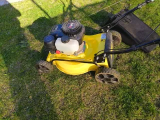 Cortacésped Gasolina 2.2 kW 40 cm