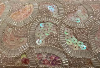 Fular y bolso de fiesta beige/blanco