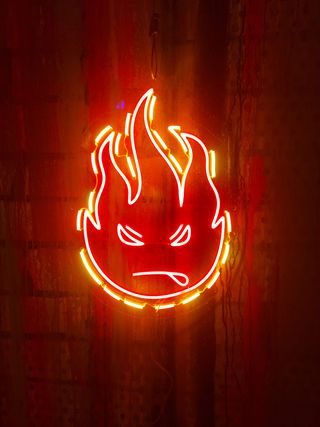 Letrero Neón LED Fuego Película Elementos Pixar