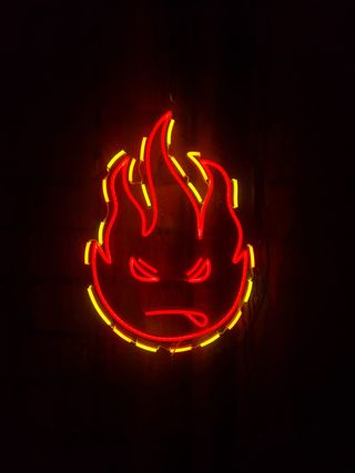 Letrero Neón LED Fuego Película Elementos Pixar