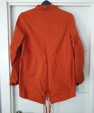 Cazadora Bershka naranja talla M