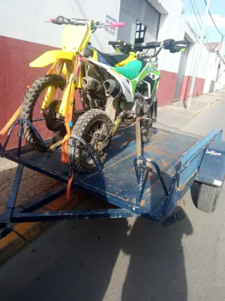 Suzuki RMZ 450 2016 Amarilla y rosa