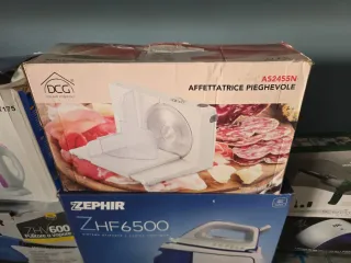 Affettatrice pieghevole DCG AS2455N